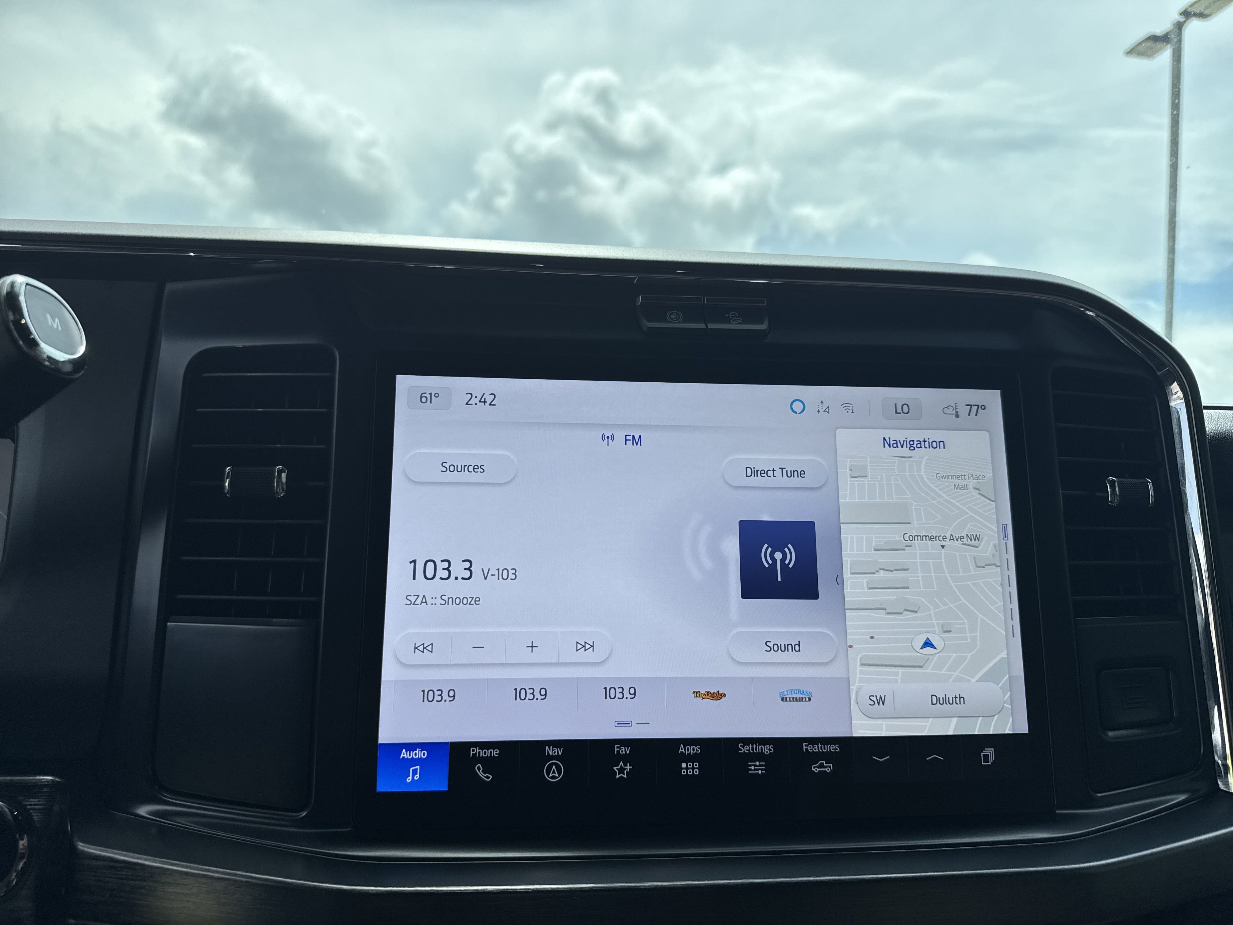 Used 2025 Ford F250 Lariat w/ Chrome Package image 23