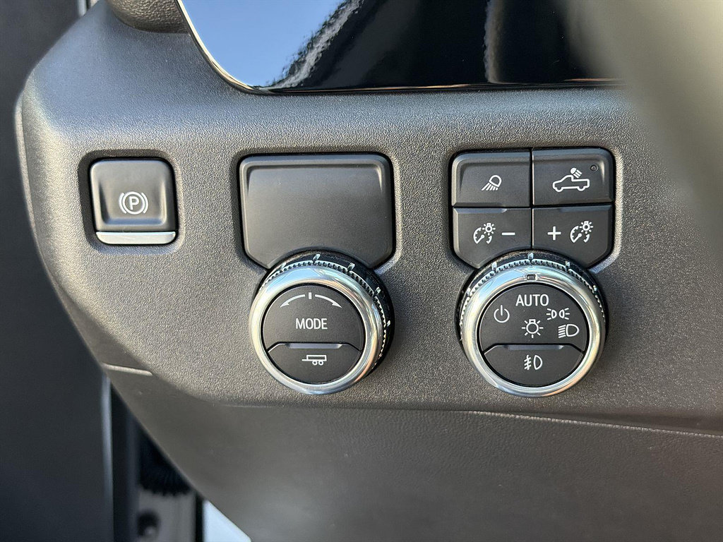 Used 2025 GMC Sierra 1500 SLT RWD image 17
