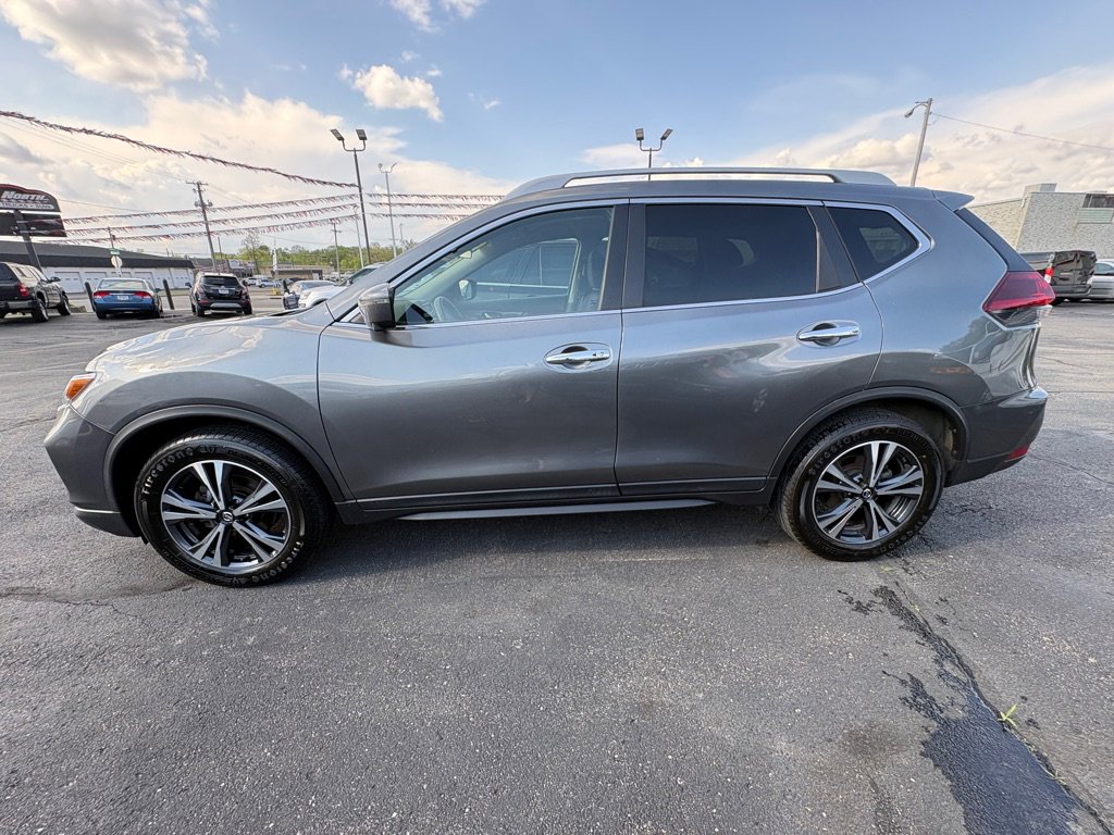 Used 2020 Nissan Rogue SV w/ Premium Package FWD image 5