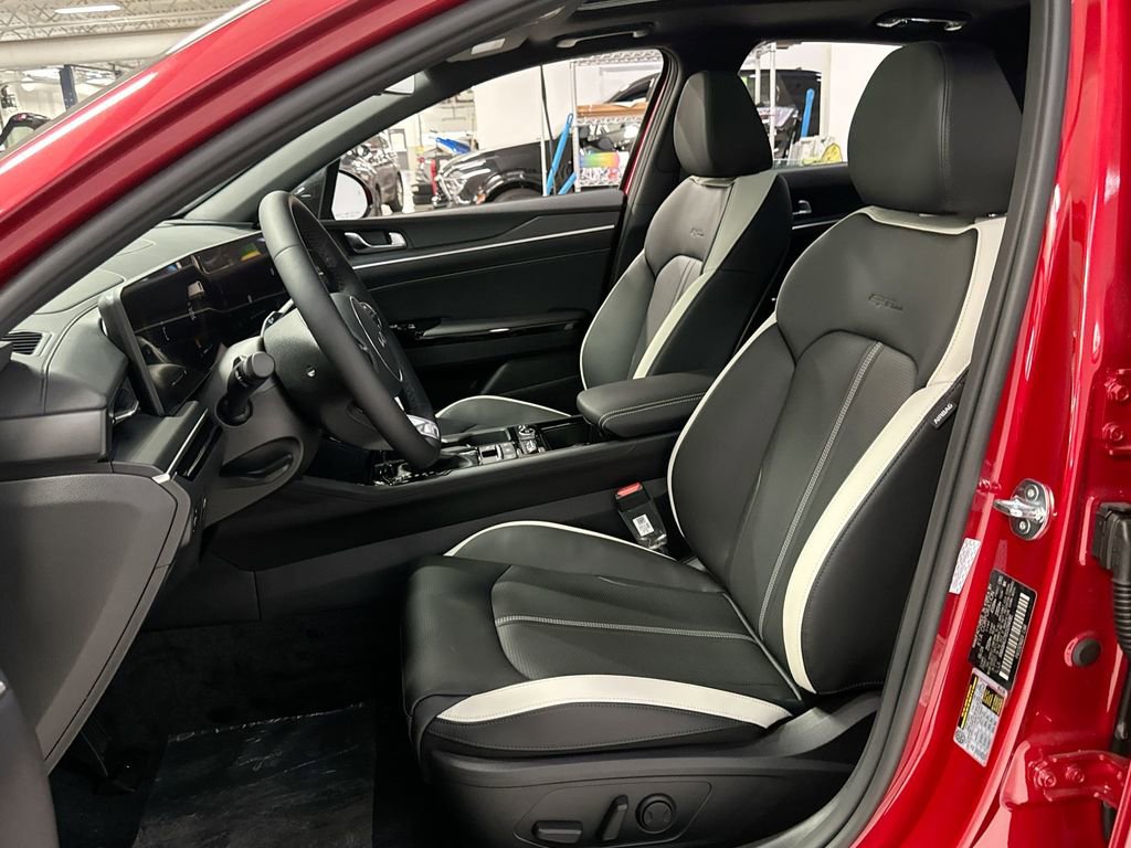 Used 2025 Kia K5 GT-Line w/ GT-Line Premium Package image 14