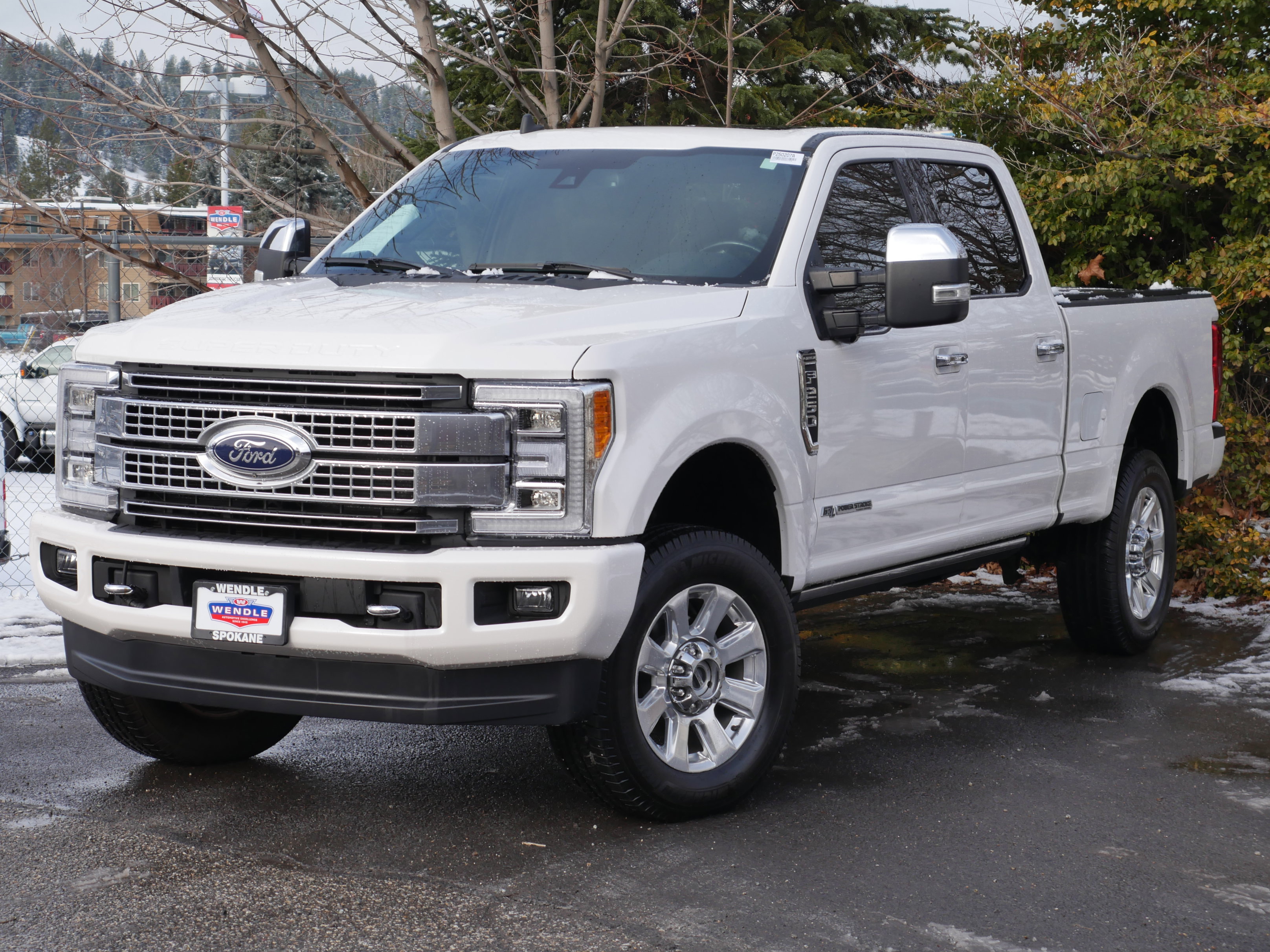 Used 2019 Ford F250 Platinum w/ Platinum Ultimate Package image 2