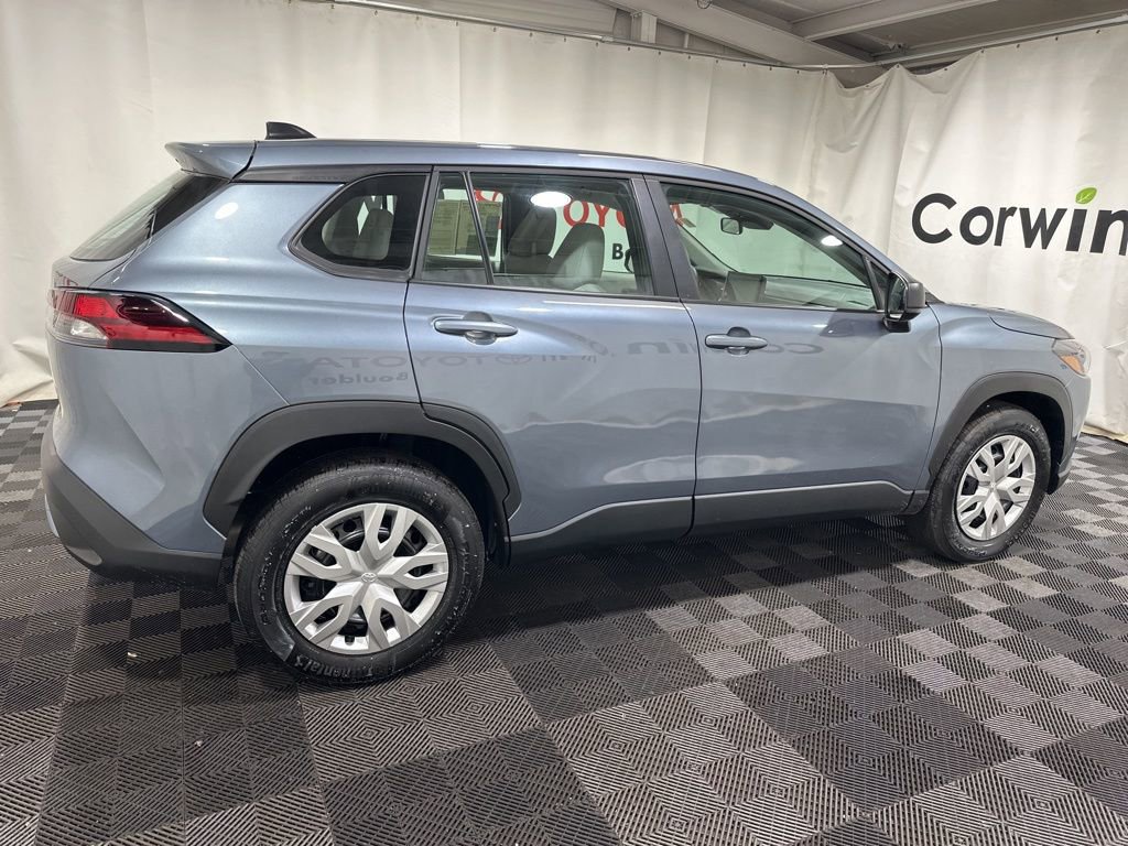 Used 2026 Toyota Corolla Cross L image 10