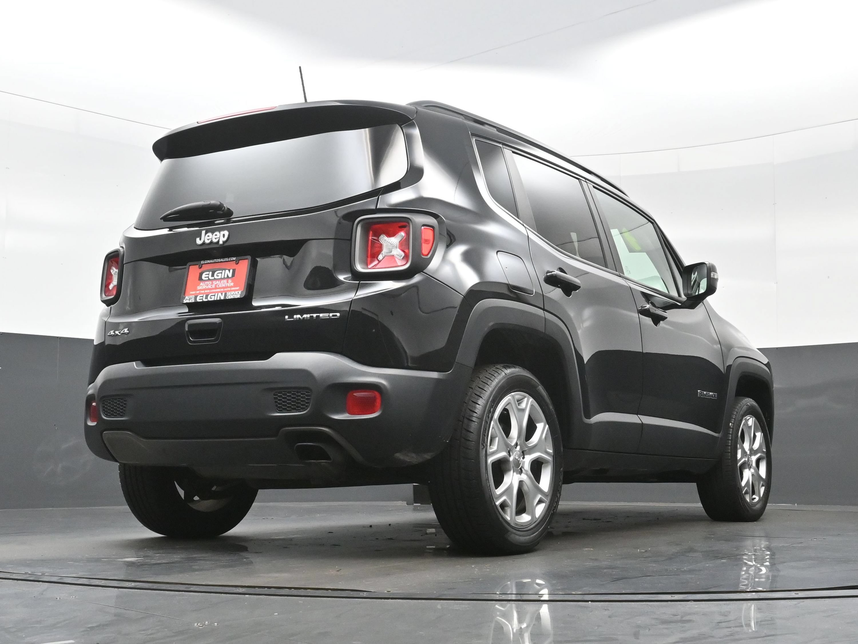 Used 2019 Jeep Renegade Limited w/ UConnect 8.4 Nav Group AWD/4WD image 31