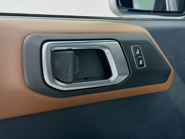 Used 2023 Ford Bronco Outer Banks image 18