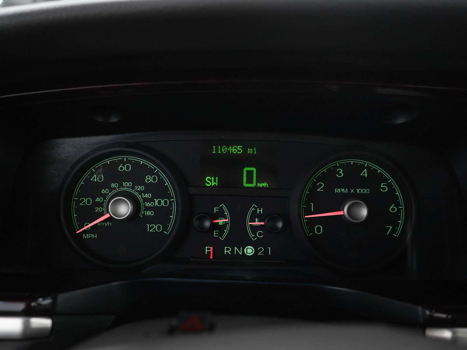 Used 2006 Lincoln Town Car Signature Limited RWD image 23