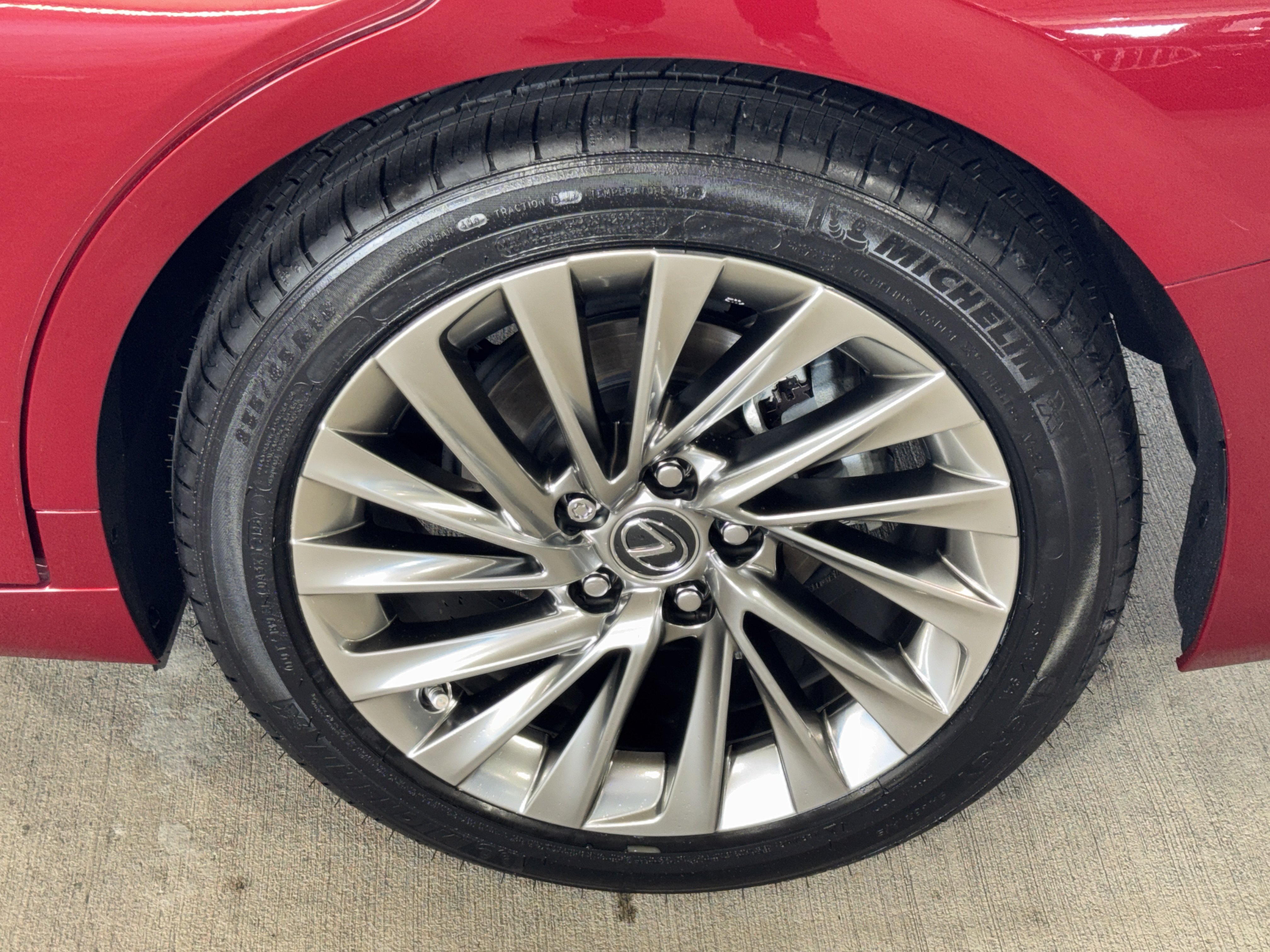 Used 2022 Lexus ES 300h Ultra Luxury w/ Accessory Package 2 FWD image 37