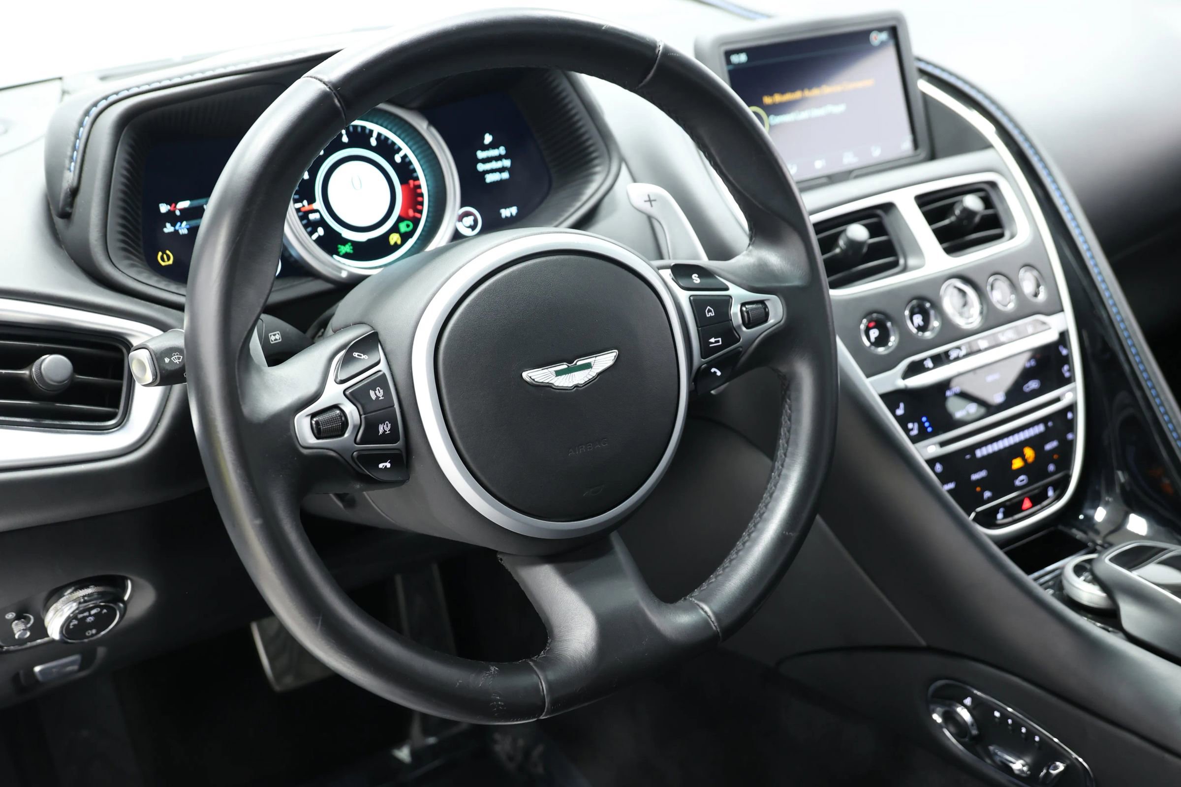 Used 2018 Aston Martin DB11 V12 image 29