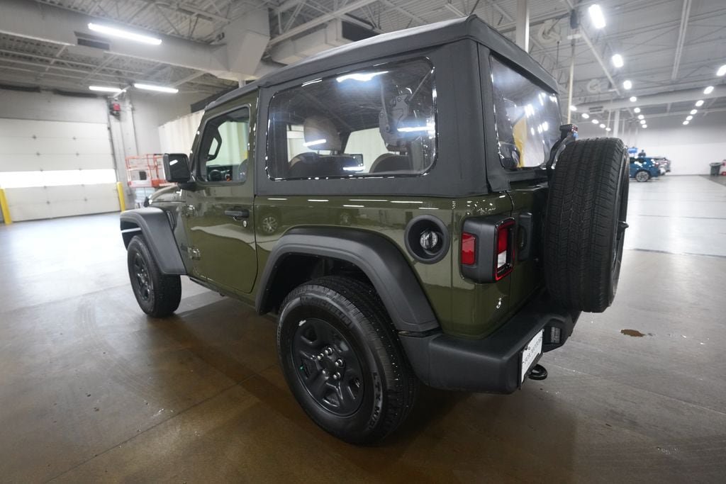 Used 2021 Jeep Wrangler Sport AWD/4WD image 31