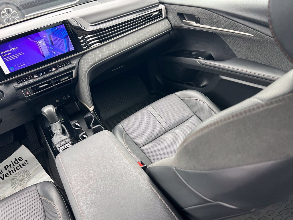 Used 2025 Toyota Camry XLE w/ Premium Package AWD/4WD image 13