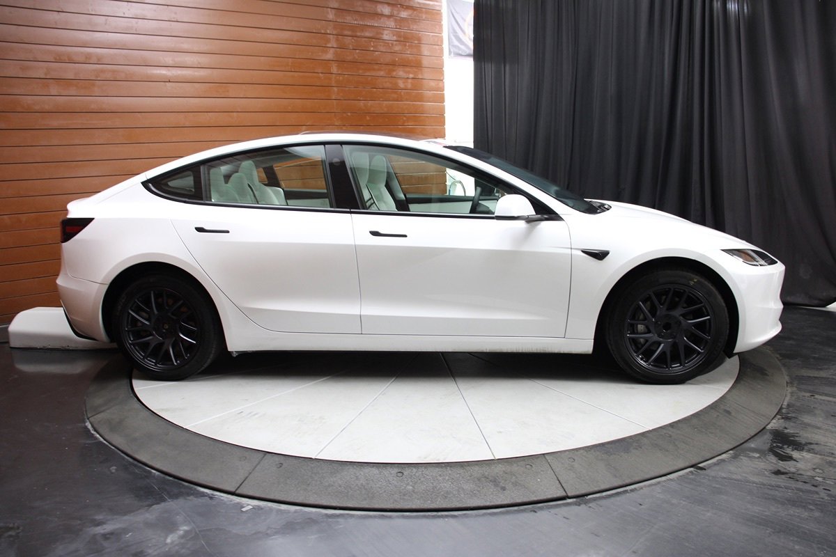Used 2024 Tesla Model 3 Long Range RWD image 15