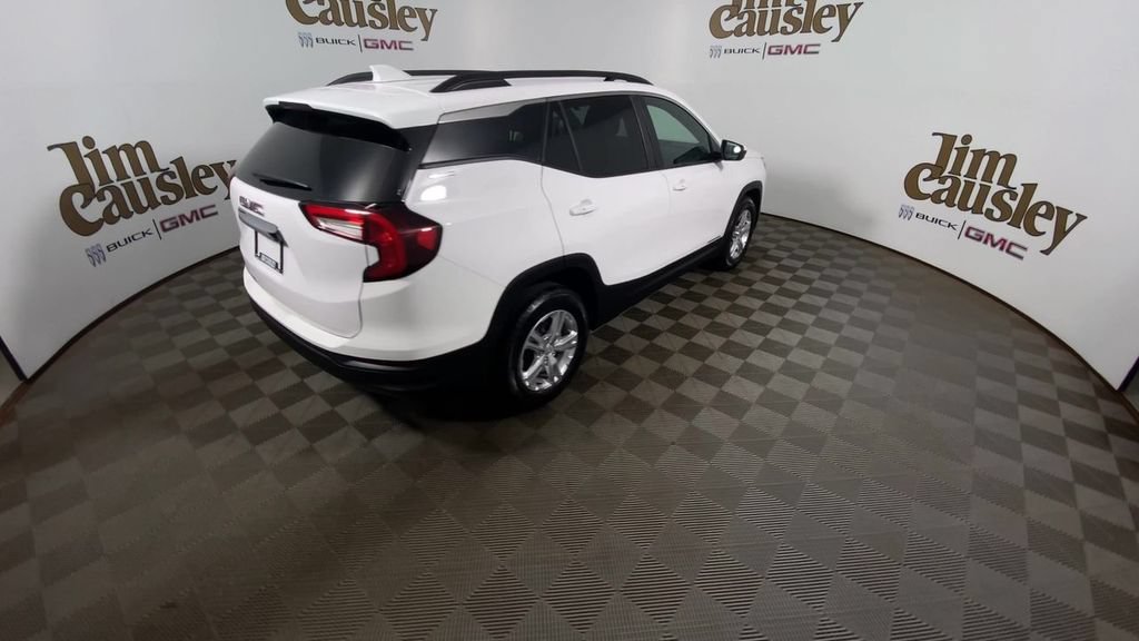 Certified 2023 GMC Terrain SLE w/ Driver Convenience Package FWD image 8
