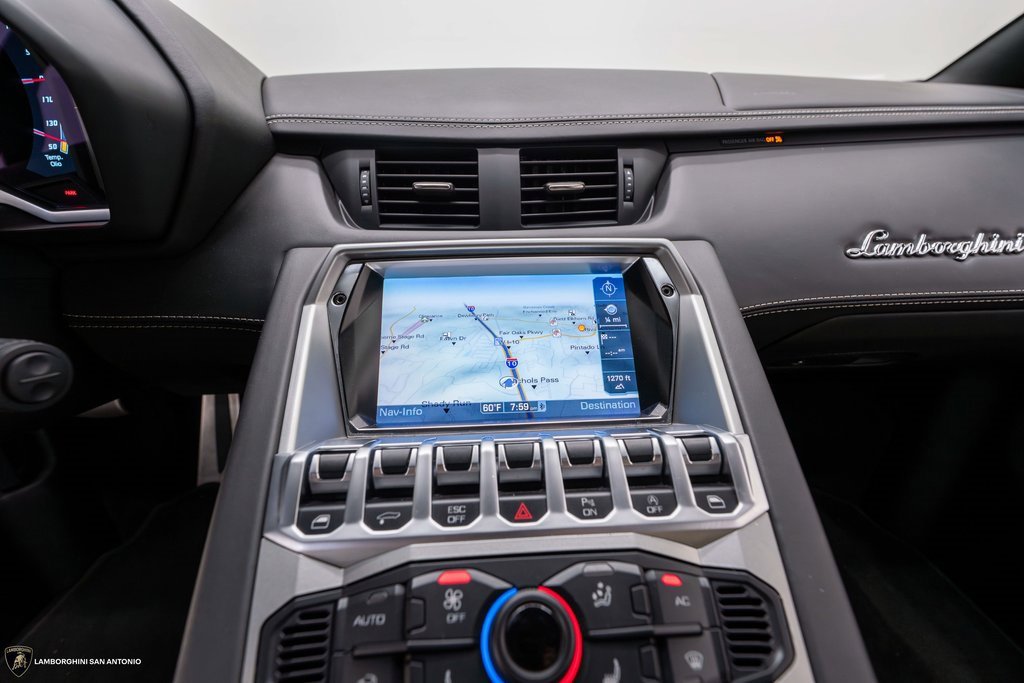 Used 2015 Lamborghini Aventador LP 700-4 image 43