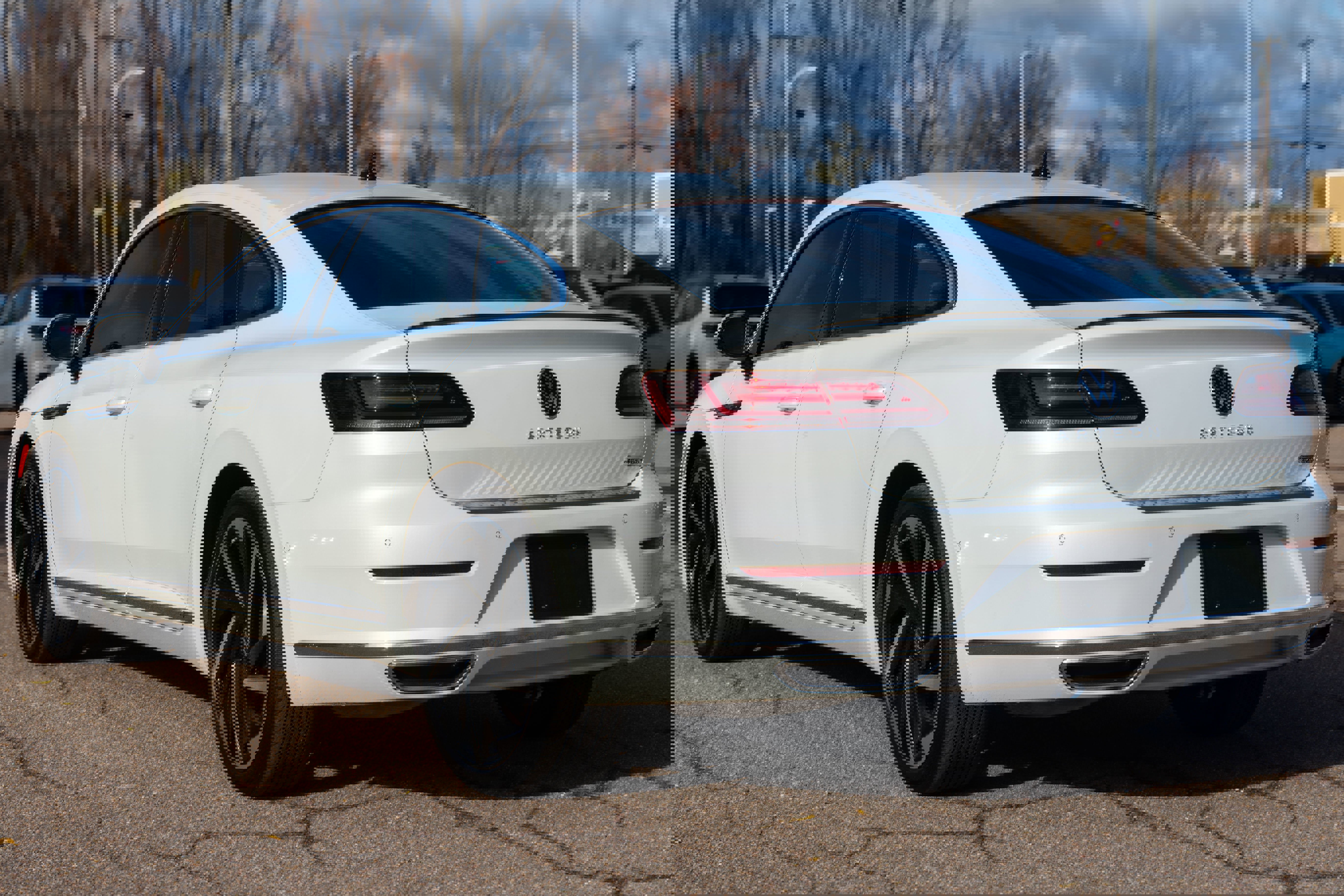 Used 2023 Volkswagen Arteon SEL Premium image 4