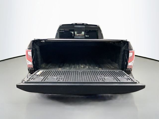 Used 2020 Nissan Titan PRO-4X w/ Pro-4x Convenience Package image 27
