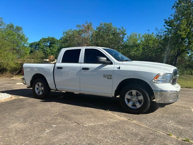 Used 2023 RAM 1500 Classic SLT w/ Electronics Group AWD/4WD image 3
