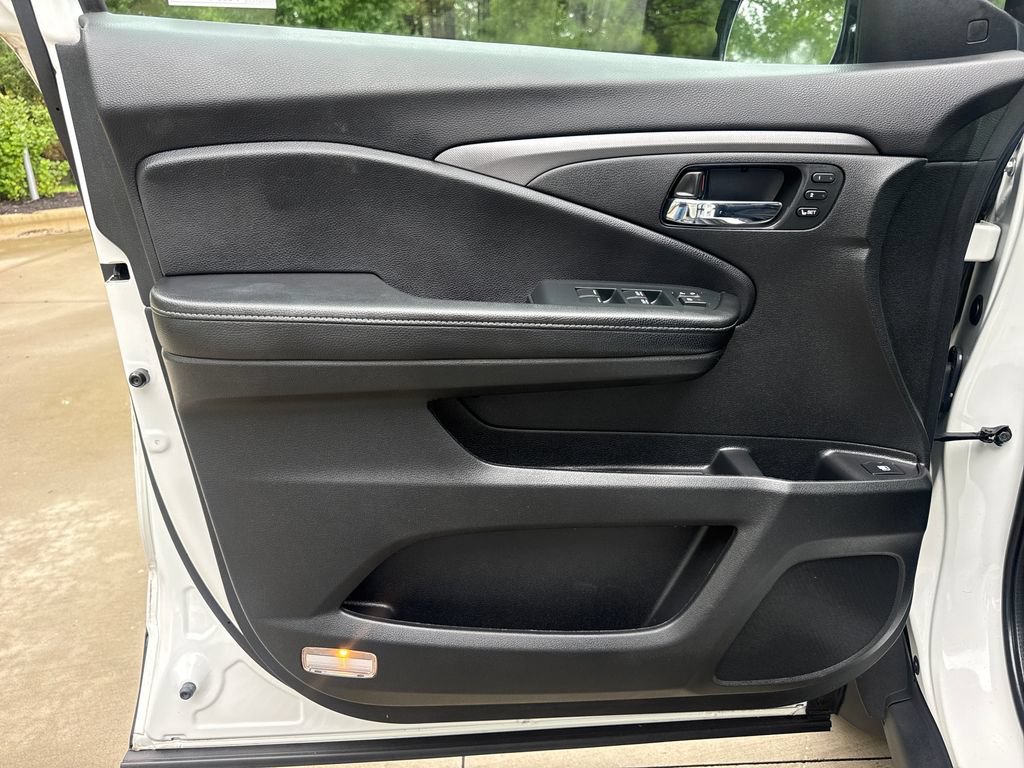 Used 2023 Honda Ridgeline RTL-E image 13