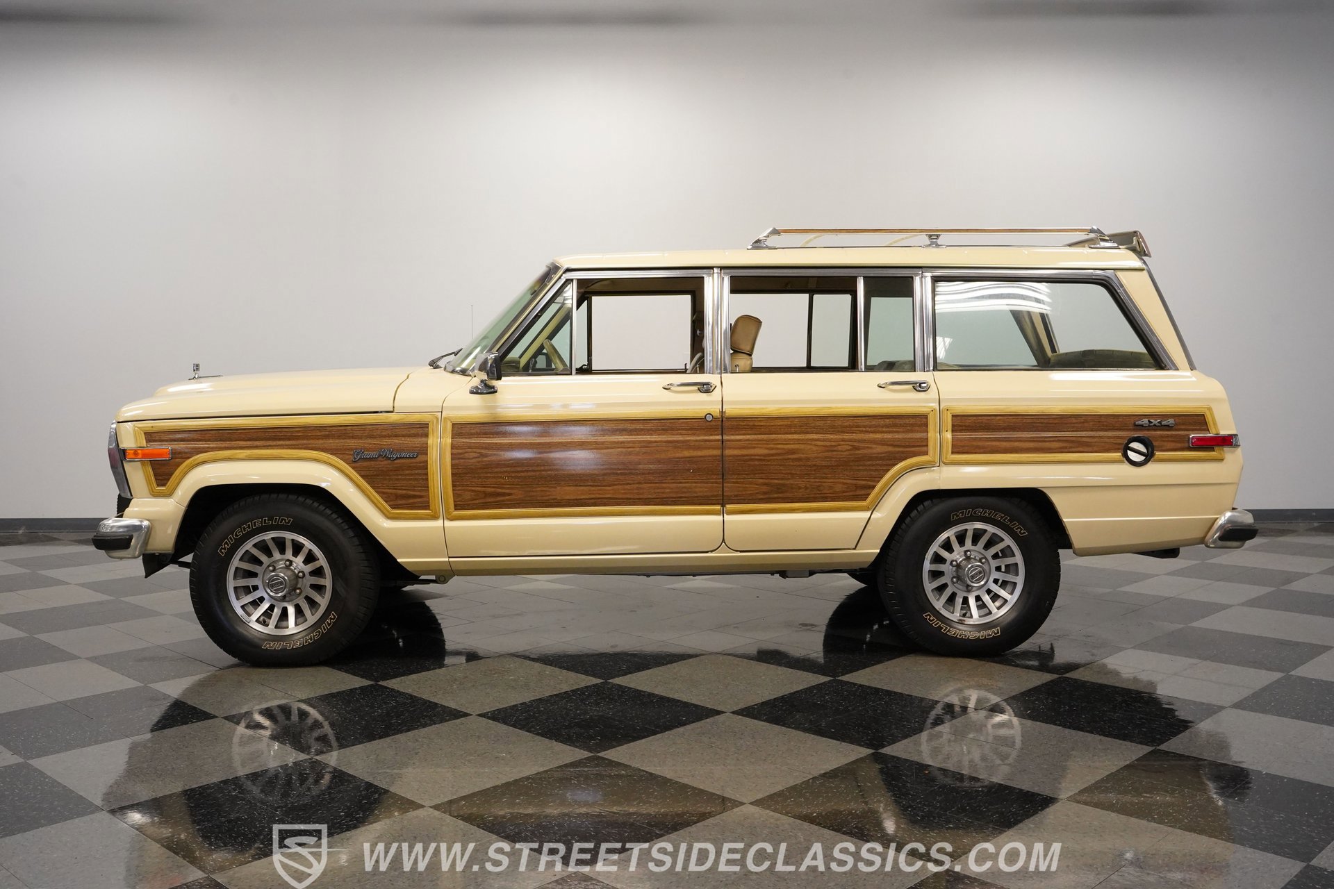 Used 1989 Jeep Grand Wagoneer AWD/4WD image 2
