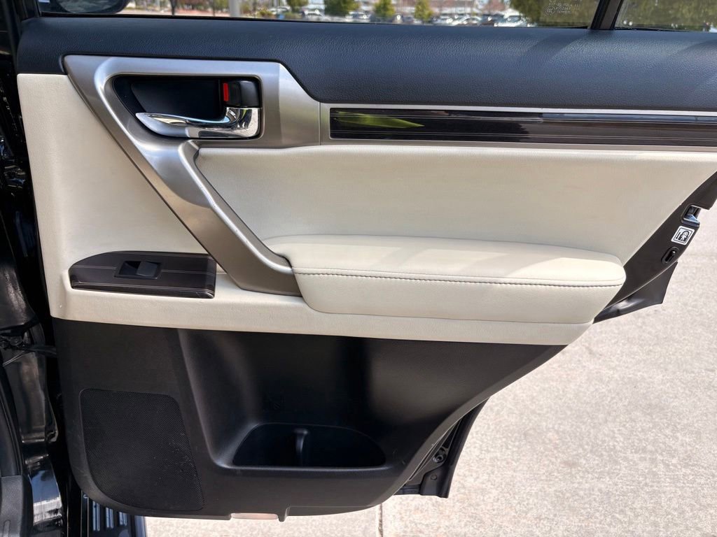 Used 2020 Lexus GX 460 Premium w/ Premium Package AWD/4WD image 32