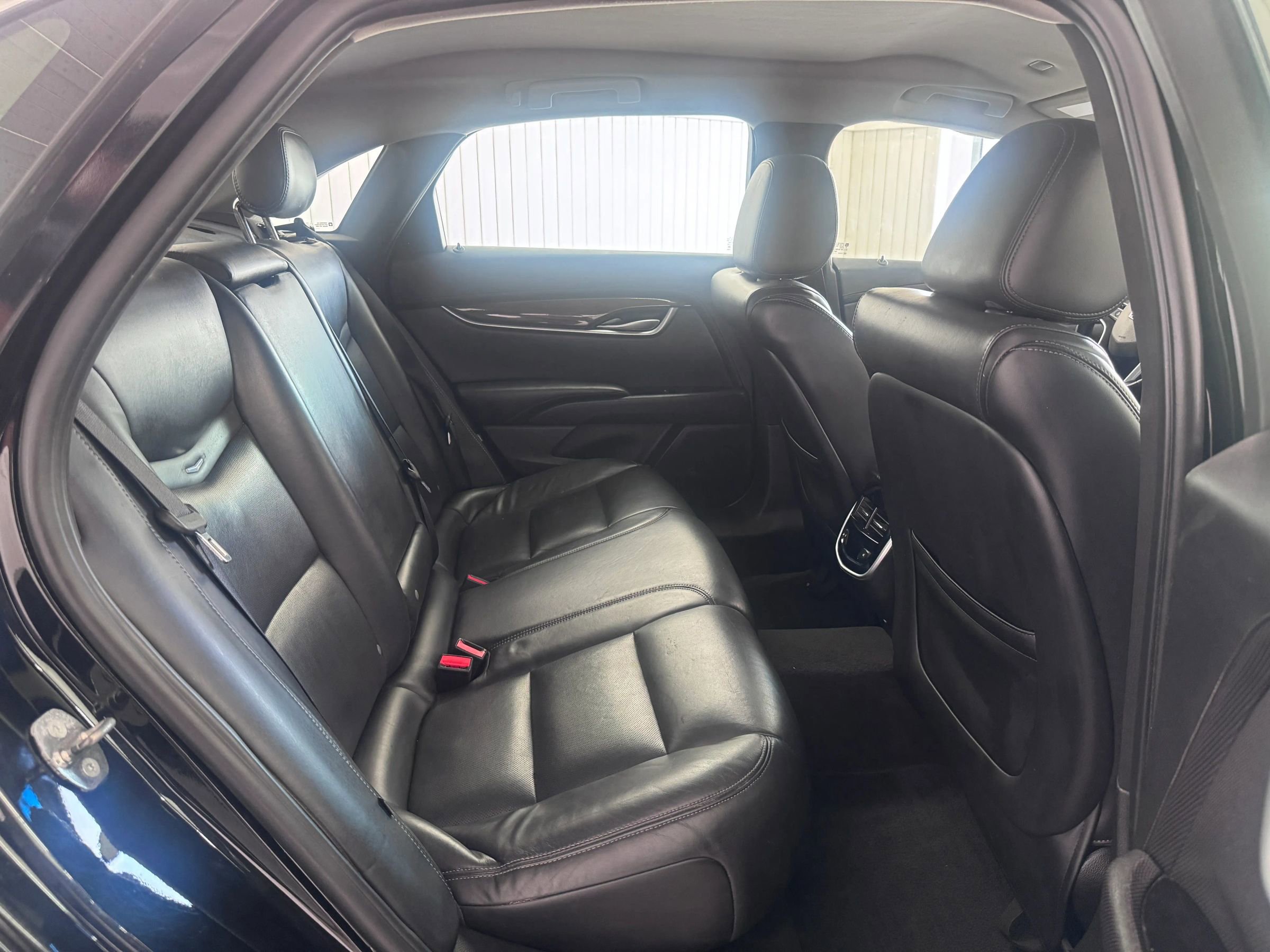 Used 2017 Cadillac XTS Luxury FWD image 11