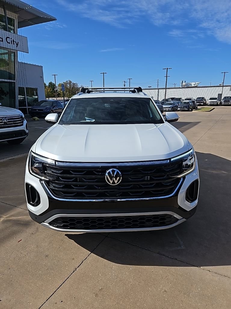 New 2026 Volkswagen Atlas Cross Sport SE AWD/4WD image 2