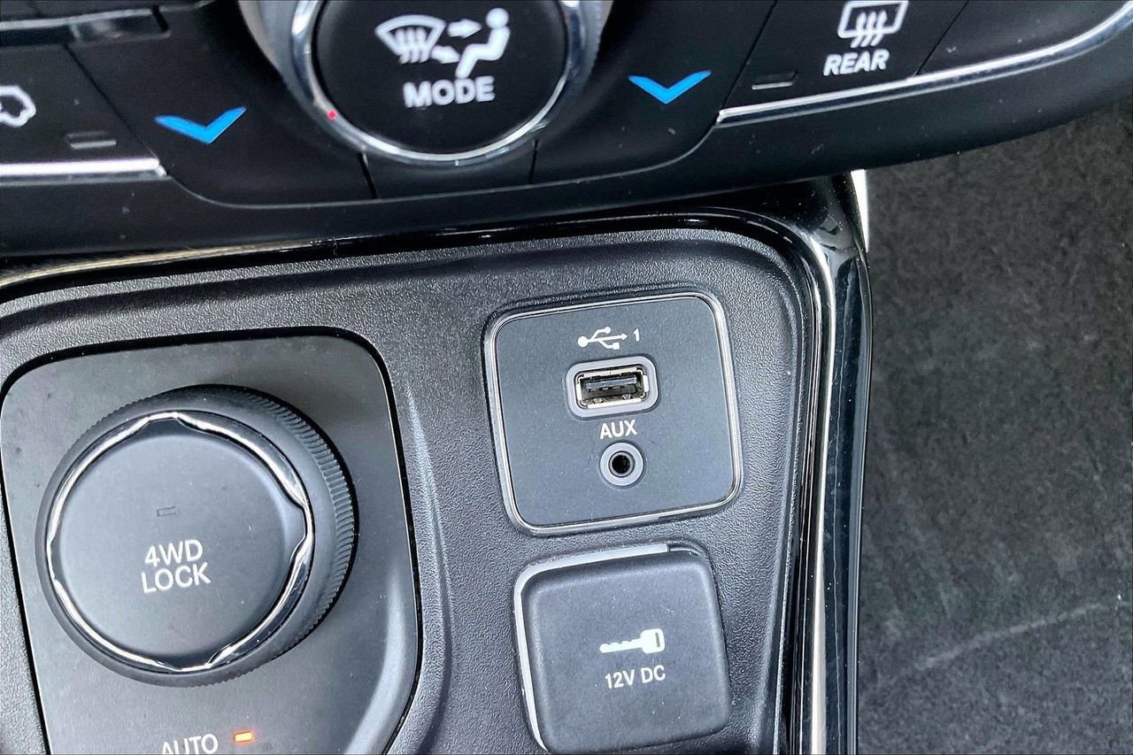 Certified 2021 Jeep Compass Limited image 17