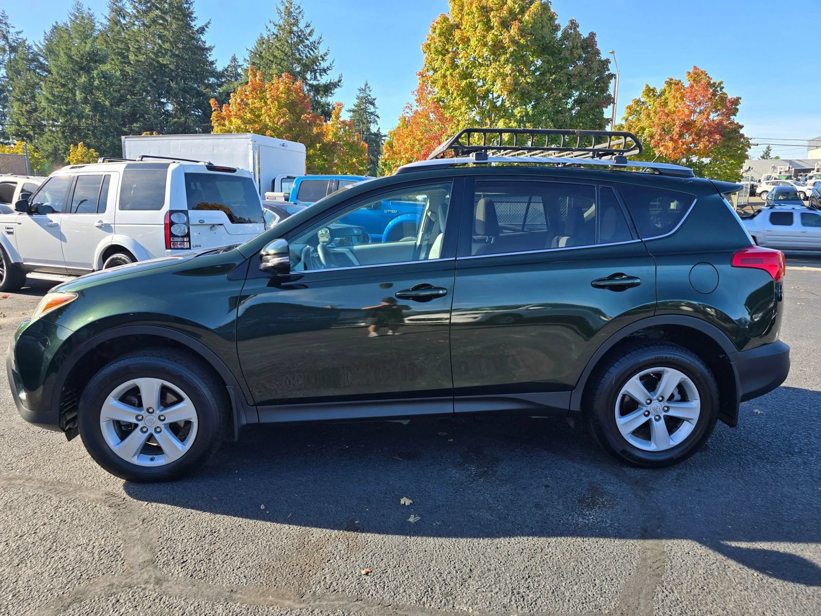 Used 2013 Toyota RAV4 XLE AWD/4WD image 2
