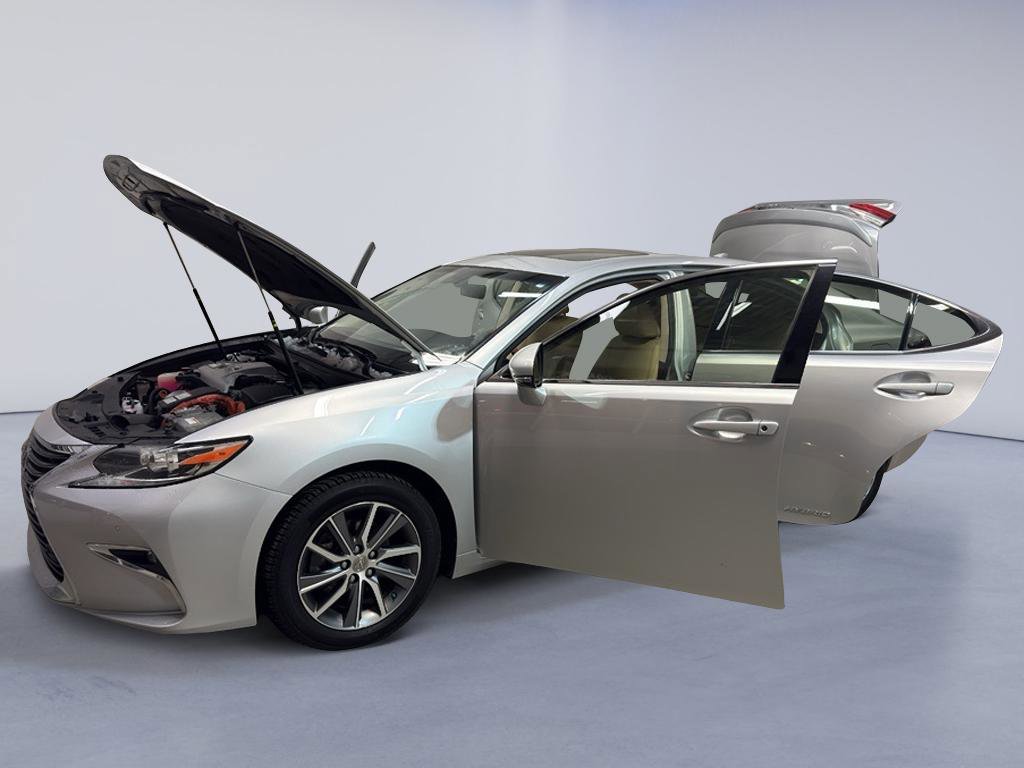 Used 2016 Lexus ES 300h image 9