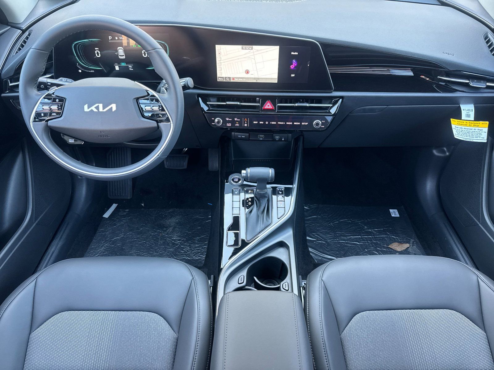 New 2026 Kia Niro EX FWD image 13