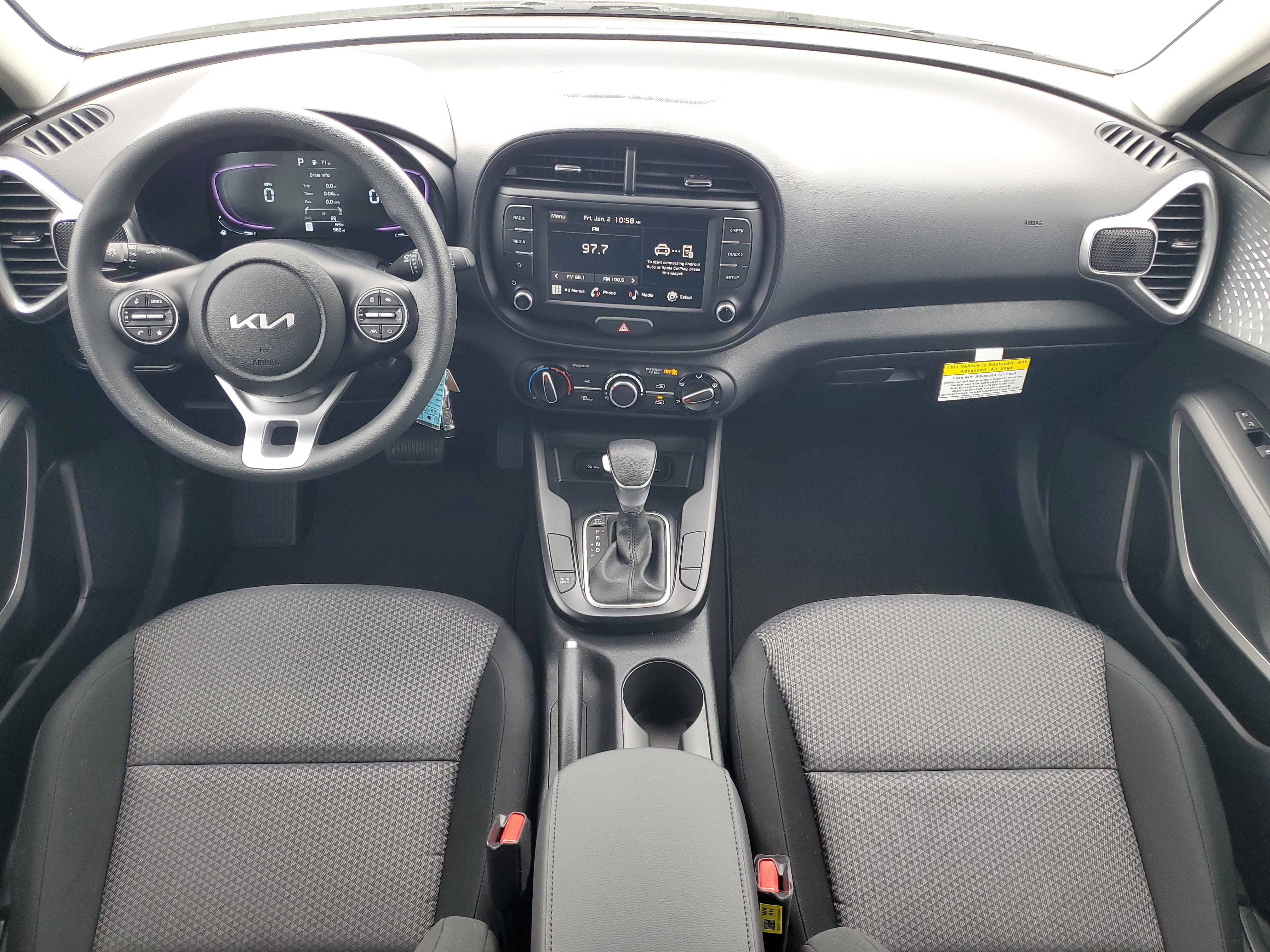 Used 2025 Kia Soul LX image 29