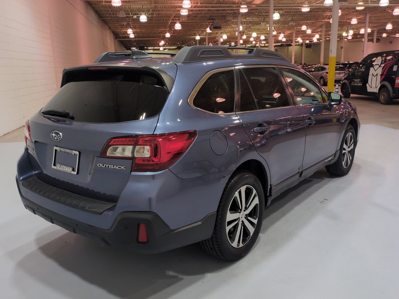 Used 2018 Subaru Outback 2.5i Limited AWD/4WD image 3