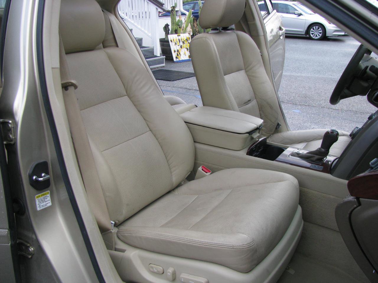 Used 2009 Acura RL w/ Technology Package AWD/4WD image 14