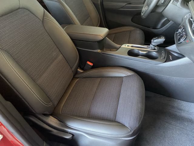 Used 2026 Buick Envista Preferred w/ Convenience I Package FWD image 9