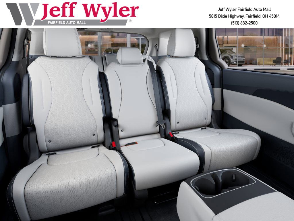 New 2026 Kia Carnival EX image 17