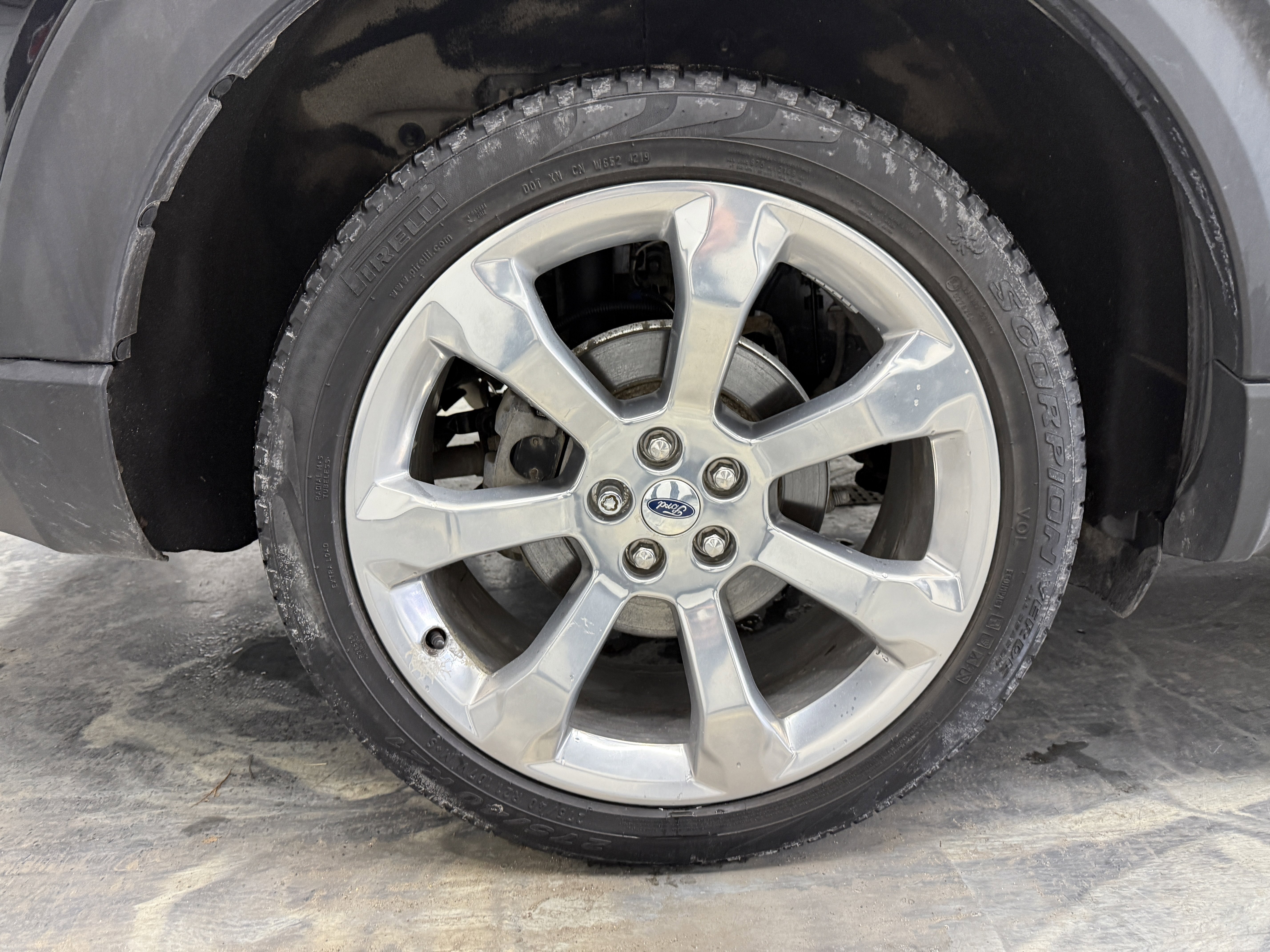 Used 2020 Ford Explorer Platinum image 33