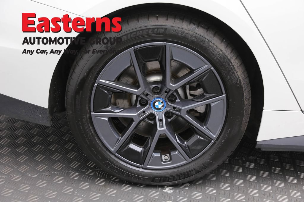 Used 2023 BMW i4 eDrive35 w/ Premium Package RWD image 33
