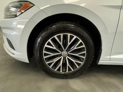 Used 2019 Volkswagen Jetta SE FWD image 20