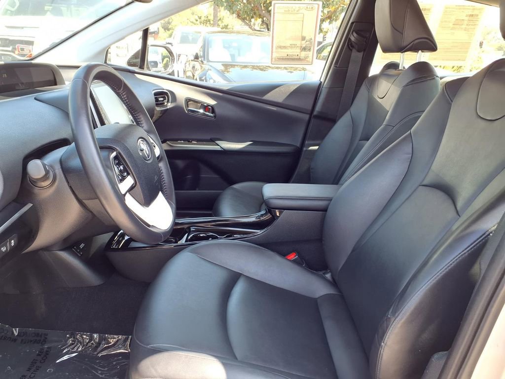 Used 2019 Toyota Prius Prime Advanced image 9