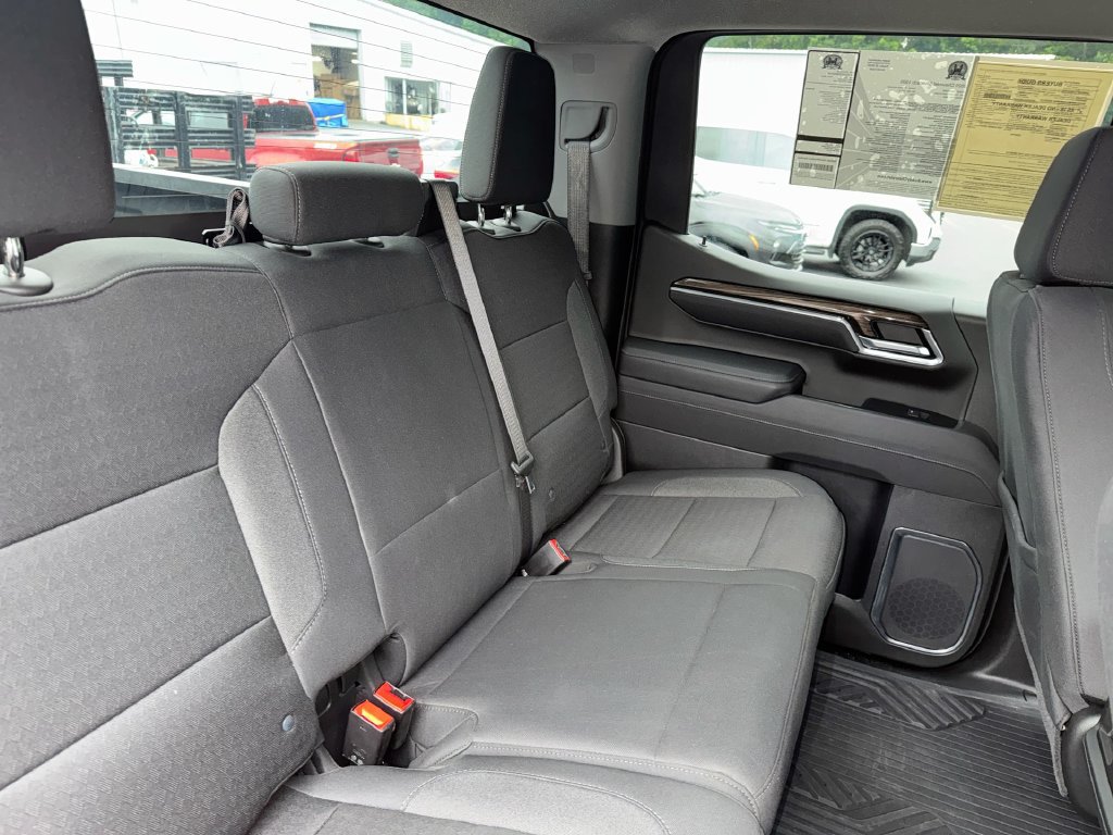 Used 2025 Chevrolet Silverado 1500 LT Trail Boss w/ LPO, Dark Essentials Package AWD/4WD image 29