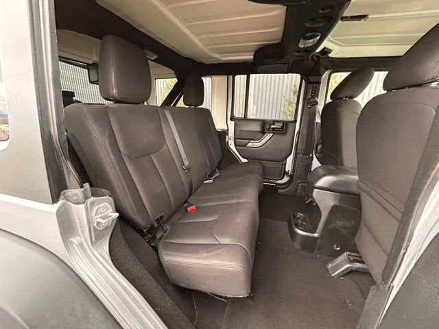 Used 2018 Jeep Wrangler Unlimited Sport S AWD/4WD image 34