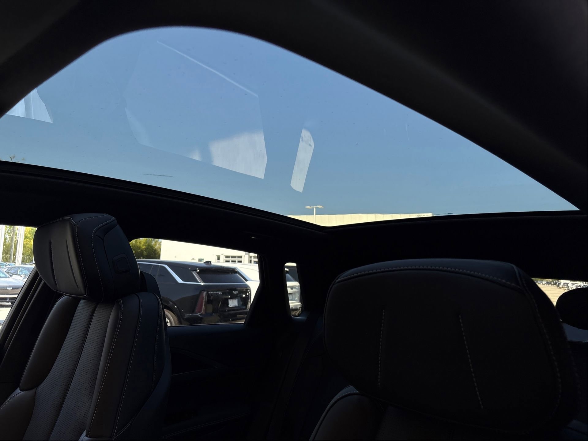 New 2026 Cadillac Lyriq Luxury image 31