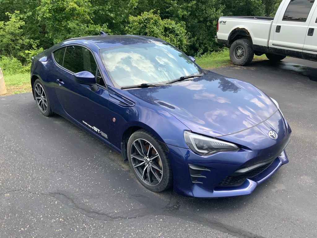 Used 2017 Toyota 86 RWD video 2