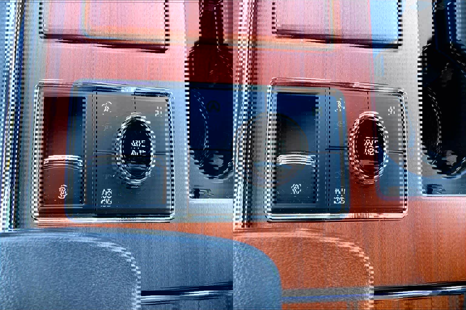 Used 2024 Lincoln Navigator Reserve image 71