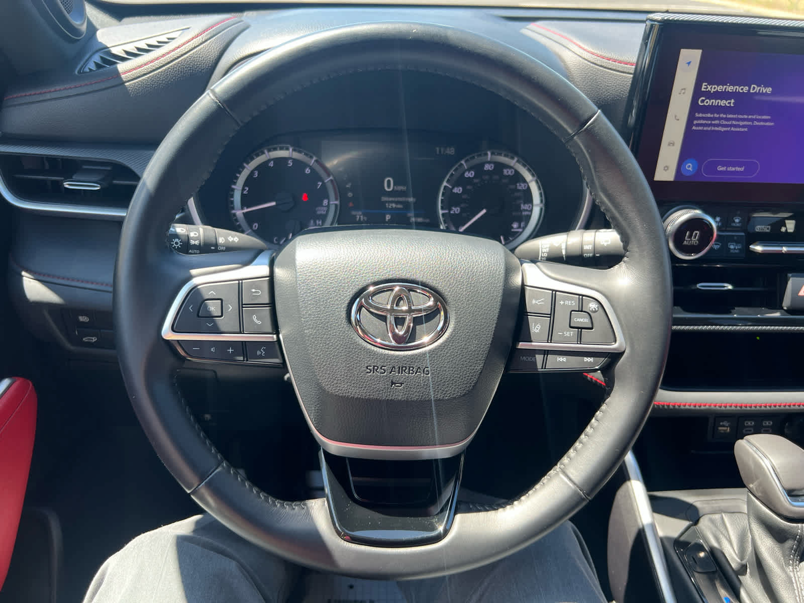 Used 2023 Toyota Highlander XSE FWD image 17