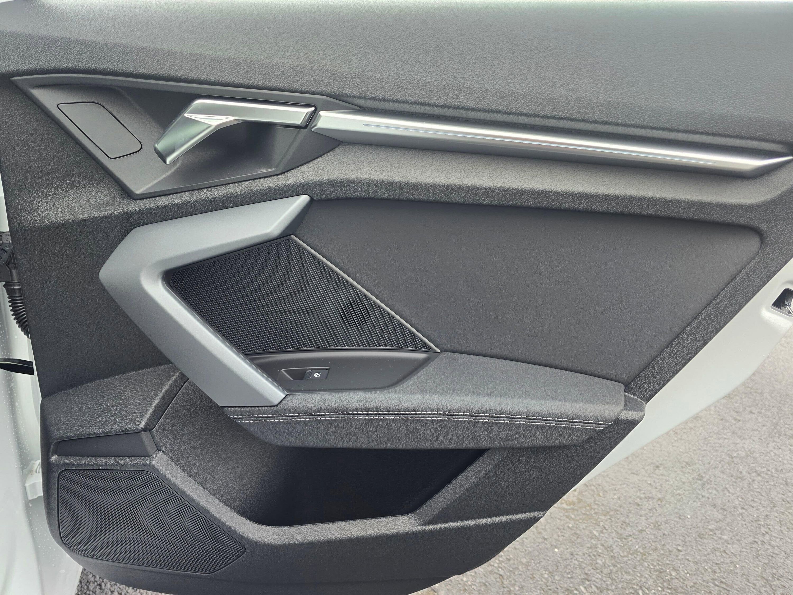 Used 2023 Audi Q4 e-tron Premium Plus RWD image 25