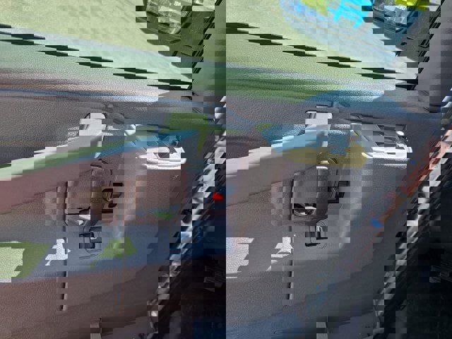 New 2025 Chevrolet Express 3500 w/ Driver Convenience Package image 16