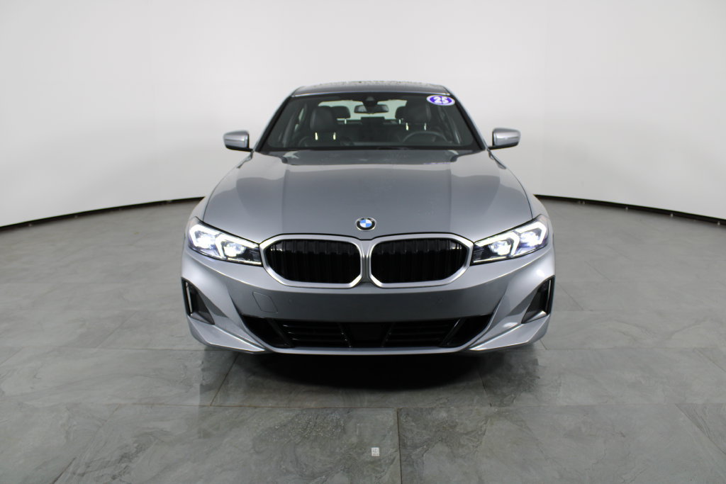 Used 2025 BMW 330i Sedan RWD image 12