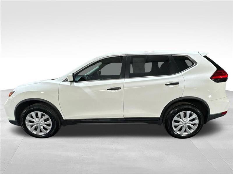 Used 2017 Nissan Rogue S AWD/4WD image 8