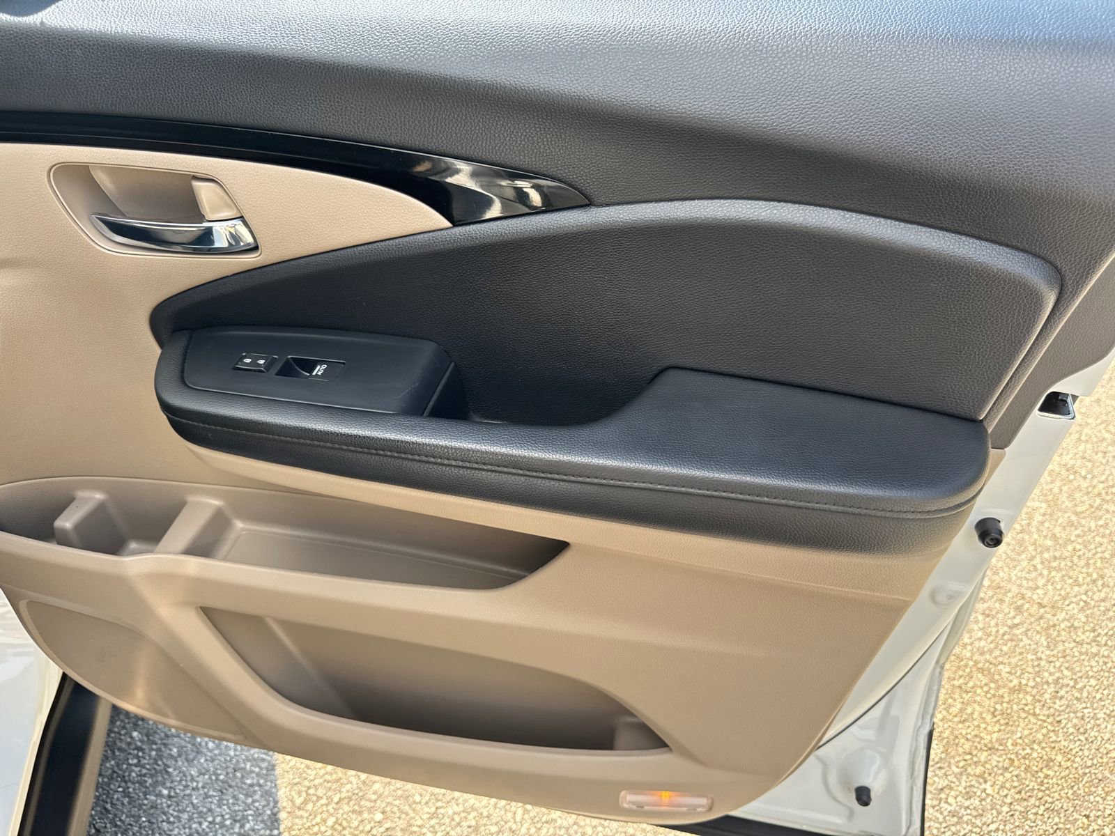 Used 2022 Honda Pilot Elite image 14