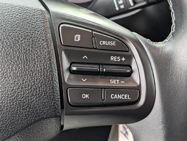 Used 2021 Hyundai Venue SEL FWD image 20