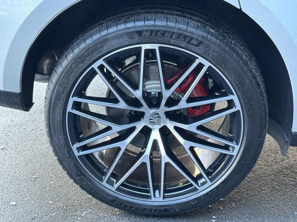 New 2026 Porsche Macan S image 9